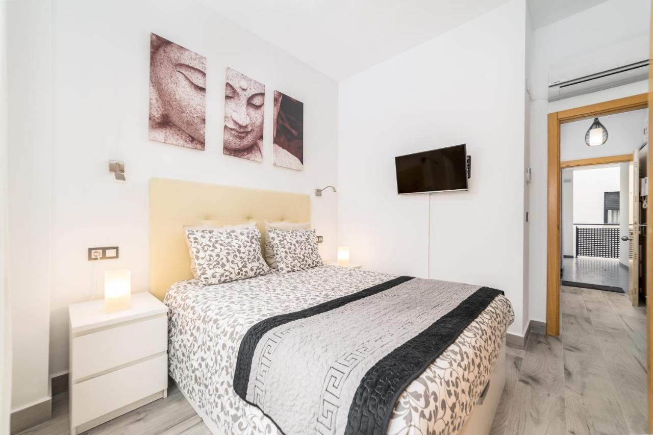 Malaga Suite Picasso With Swimming Pool And Parking In The Center! Exterior photo